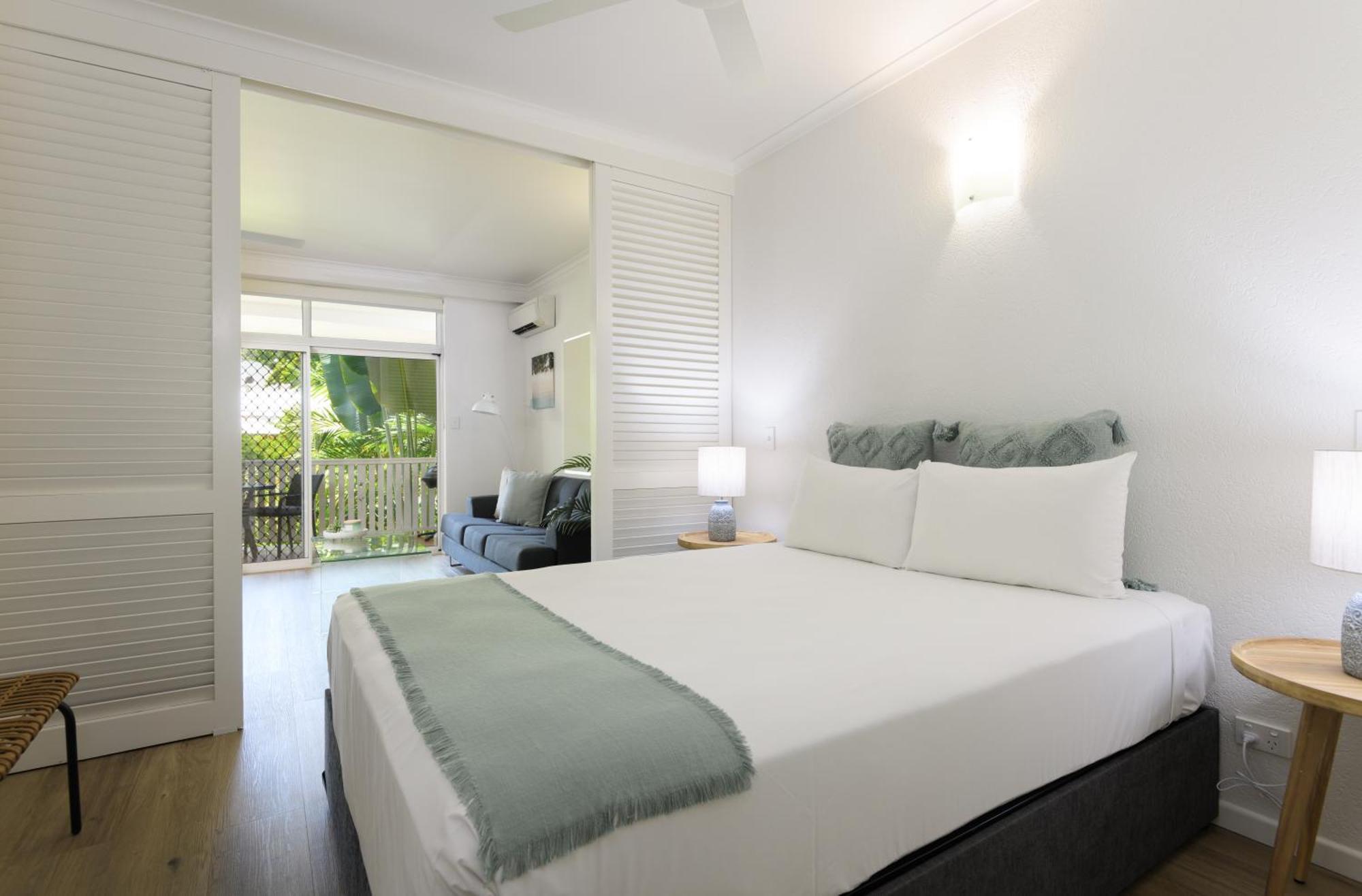 Ocean Palms Apartments ポートダグラス エクステリア 写真