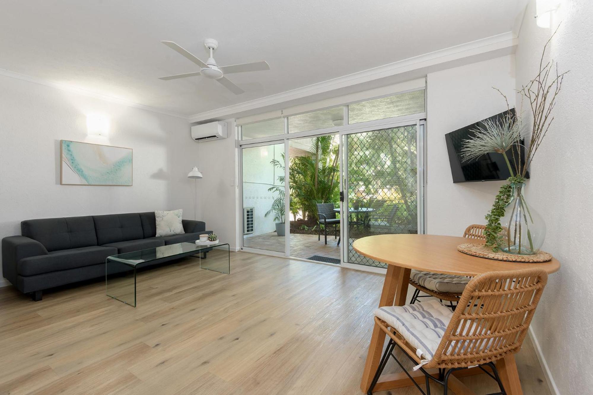 Ocean Palms Apartments ポートダグラス エクステリア 写真