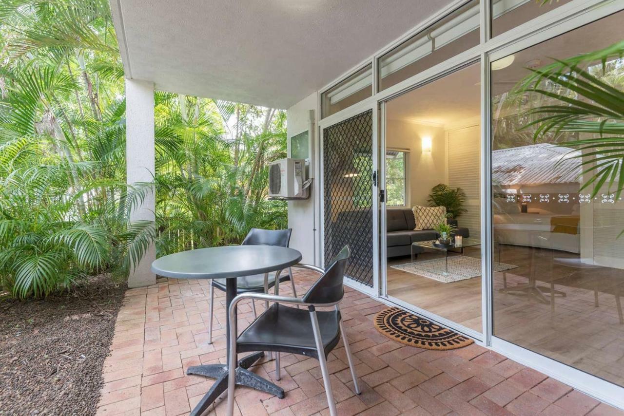 Ocean Palms Apartments ポートダグラス エクステリア 写真