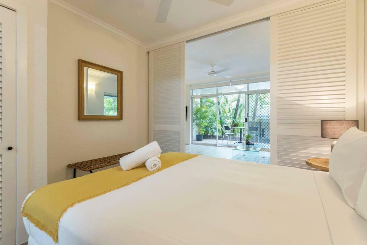 Ocean Palms Apartments ポートダグラス エクステリア 写真
