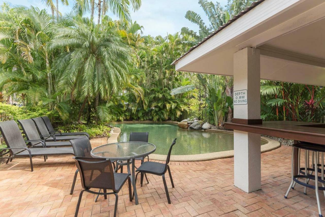 Ocean Palms Apartments ポートダグラス エクステリア 写真
